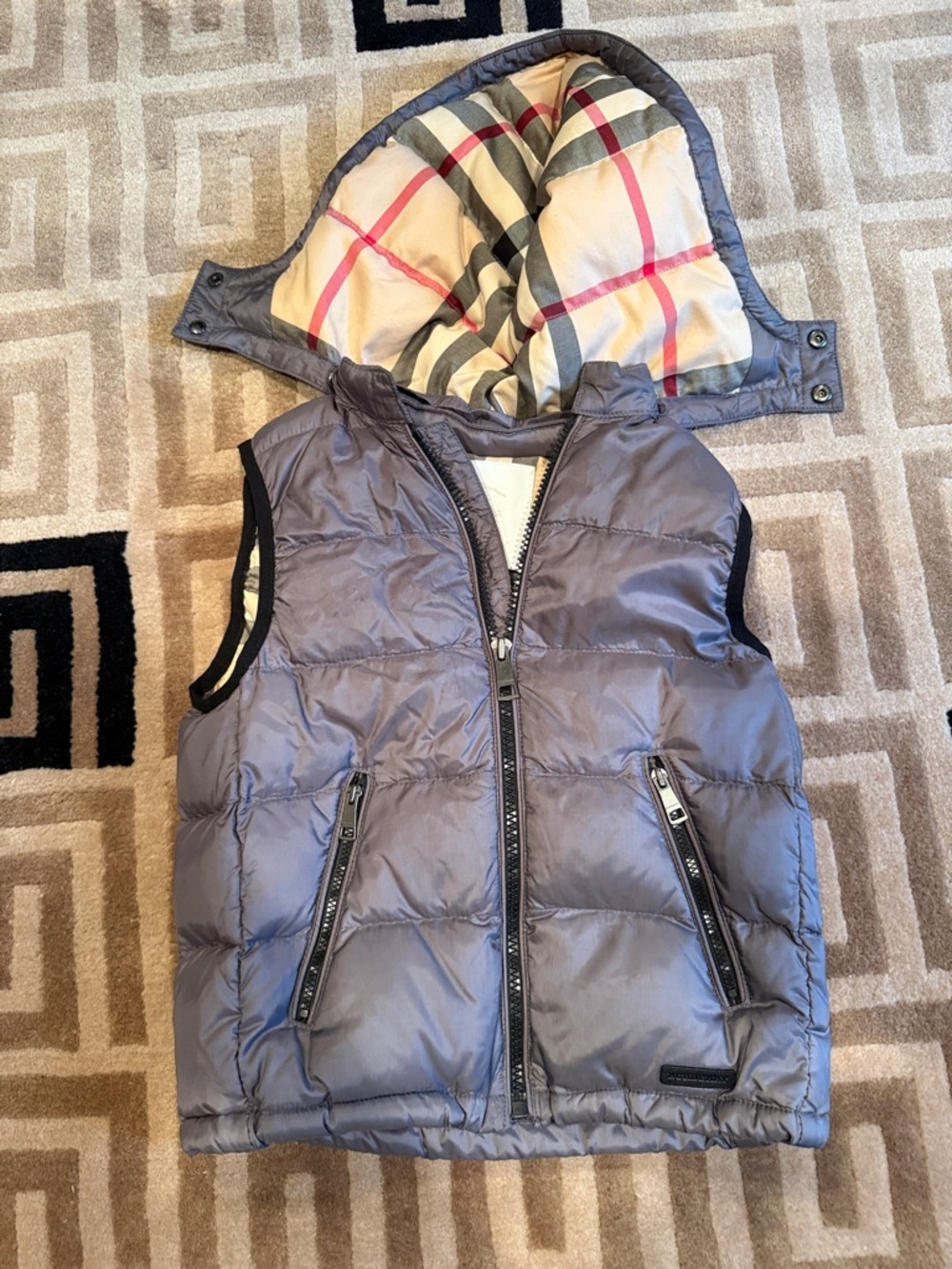 Burberry Kids Quilted Hooded Puffer Vest - Gray
